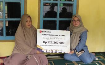 Penyerahan dana kerohiman bawaslu RI